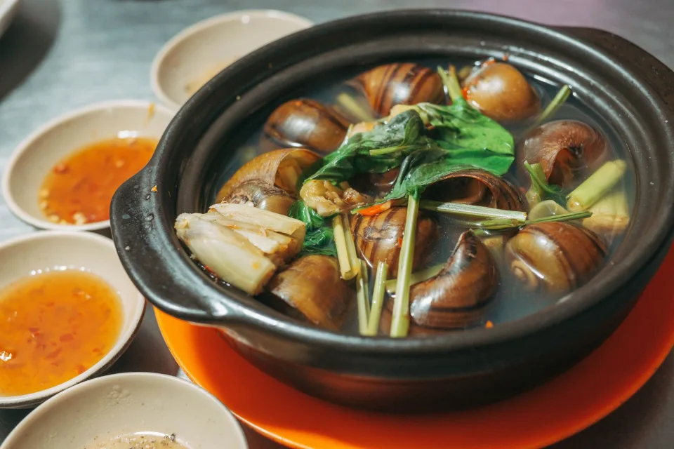 Ly trà, cà phê pha sẵn